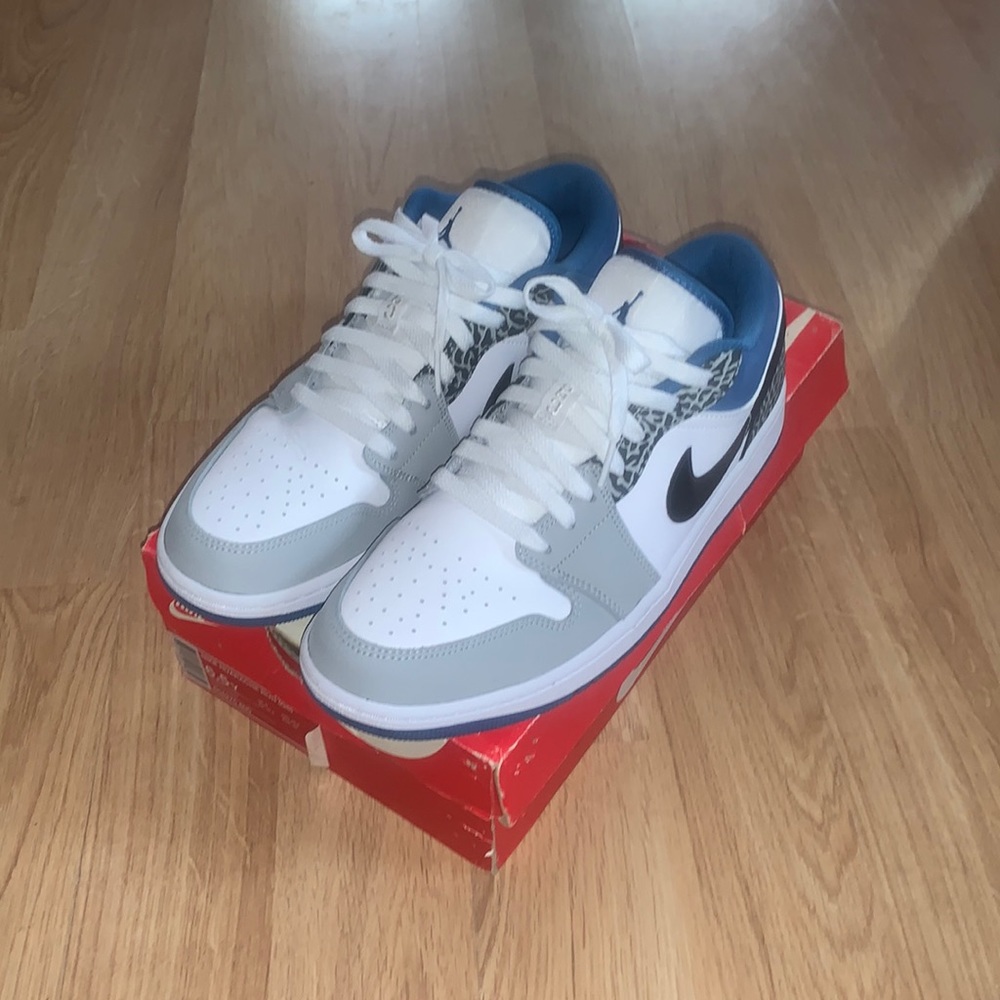 Nike Jordan 1 Low True Blue